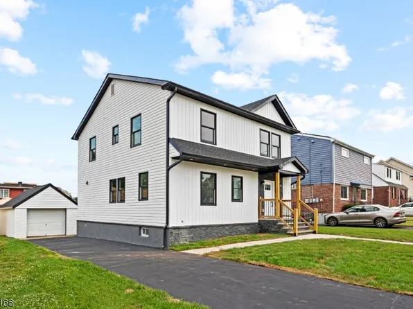 93 Miller Ave, Elmwood Park Boro, NJ 07407