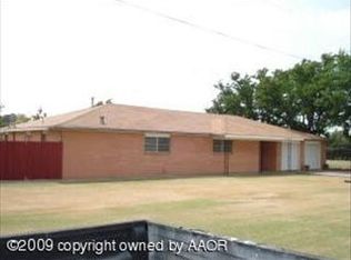602 E Service Rd, Claude, TX 79019