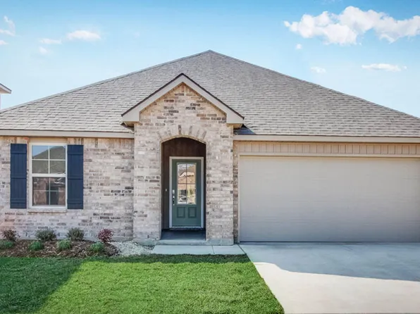 102 Festival Dr, Crowley, LA 70526