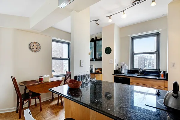 Sold by Mont Sky Real Estate | media 13
