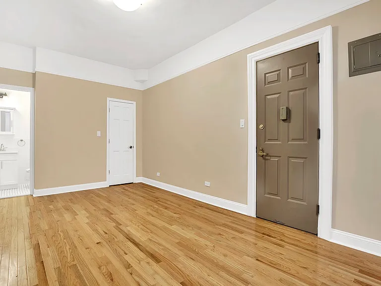68 Montague St #1G — Photo 4