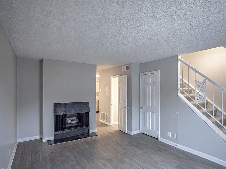 Willow Apartments — Photo 27