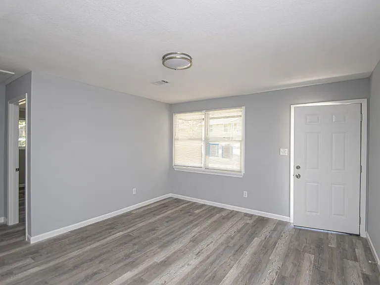35 Hiland Pl #B — Photo 12