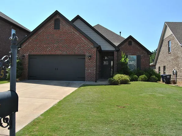 335 Glen Cross Way, Trussville, AL 35173