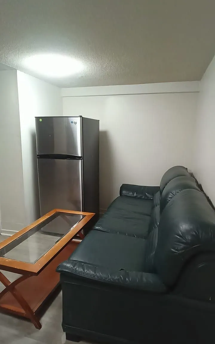 1 bed, $1,400 — Photo 2