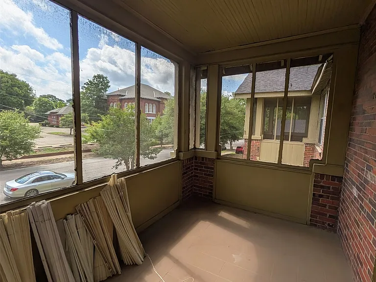 1130 S Lawrence St #1130 — Photo 16