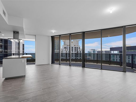 2nd image of 1000 Brickell Plz Unit 4601