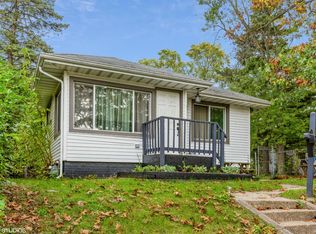 221 Ridgeland Ave, Michigan City, IN 46360