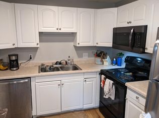 2950 Hermina St #1, Madison, WI 53704