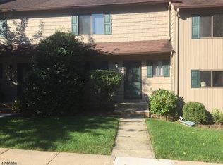 6 Indian Spring Ln, High Bridge, NJ 08829