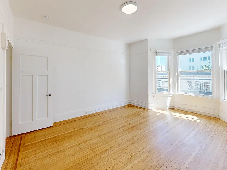 814 California Street — Photo 2