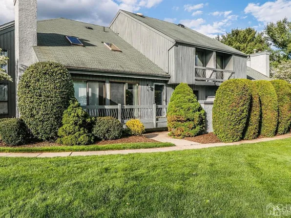 191 Linda Ln, Edison, NJ 08820