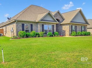 2046 Bourbon St, Foley, AL 36535