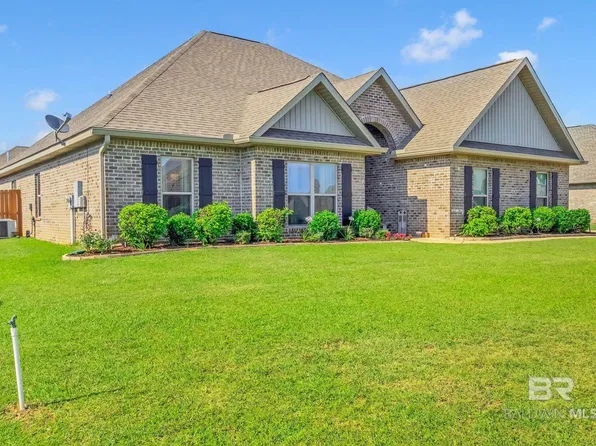 2046 Bourbon St, Foley, AL 36535