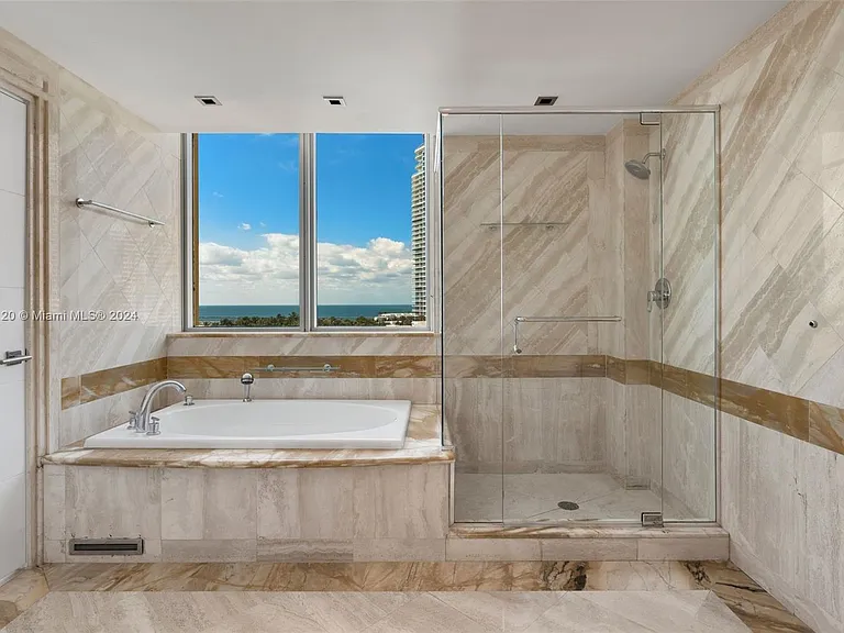 101 Ocean Dr #907 — Photo 16