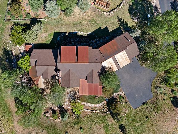 5th image of 238 W Foxglove Lane