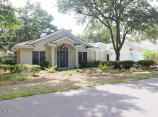 200 Locust Fence Rd, Saint Helena Island, SC 29920