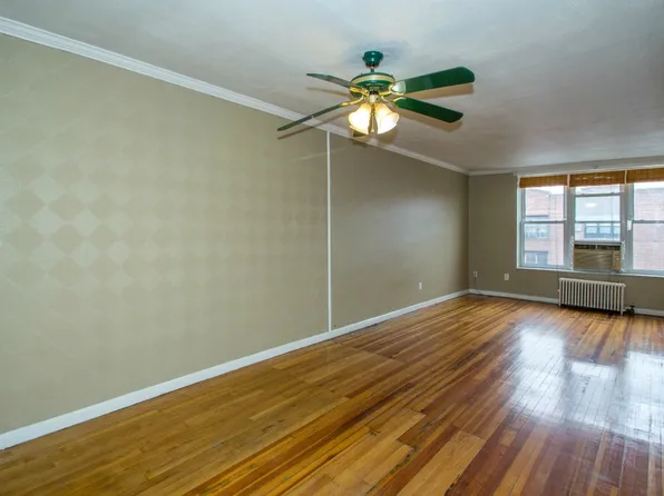 30-37 49th St #1A, Astoria, NY 11103