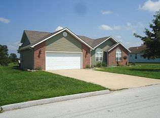 2708 University Blvd, Mountain Grove, MO 65711