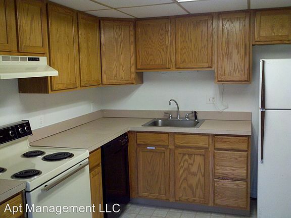 2nd image of 100 Willow Bend Ct APT 104A