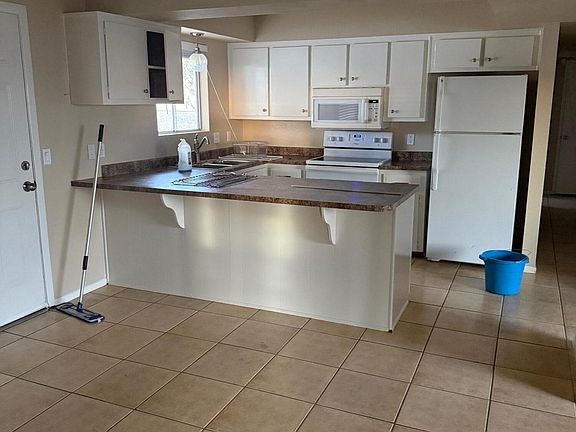 2nd image of 2835 Cisco Dr N