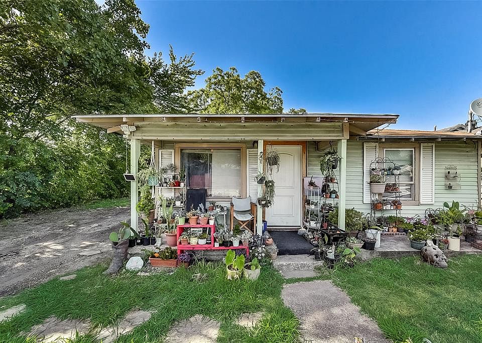 1st image of 3335 Canada Dr
