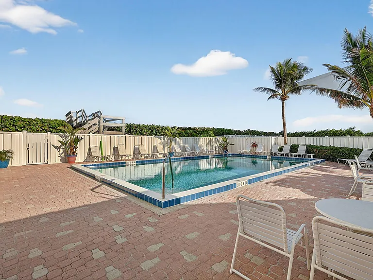 10980 S Ocean Dr #311 — Photo 16