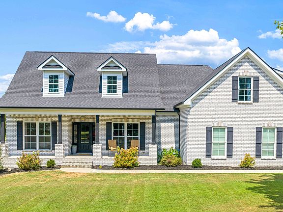 2nd image of 79 Bluegrass Rd