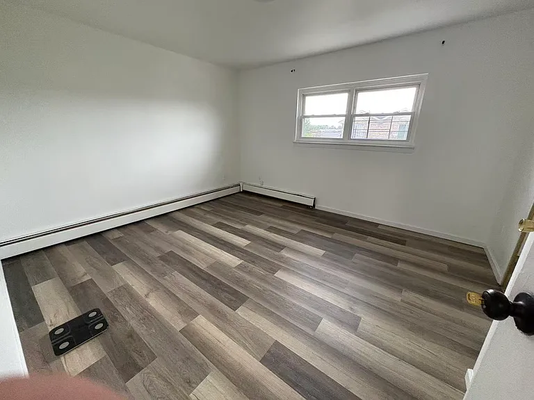 259 Graff Ave #2 — Photo 4