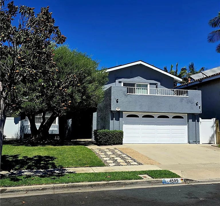 4509 Guava Ave