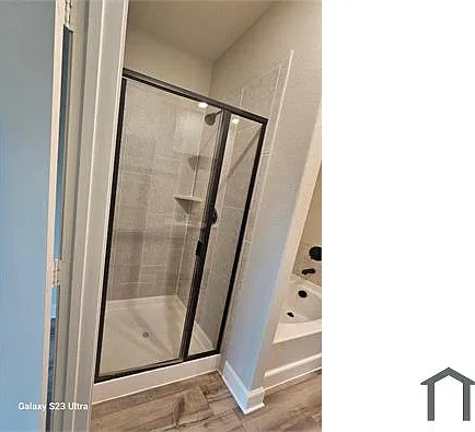 4 bed, 2006 sqft, $2,399 — Photo 4
