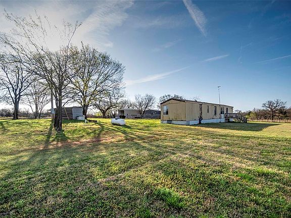 5th image of 337089 E 850th Rd