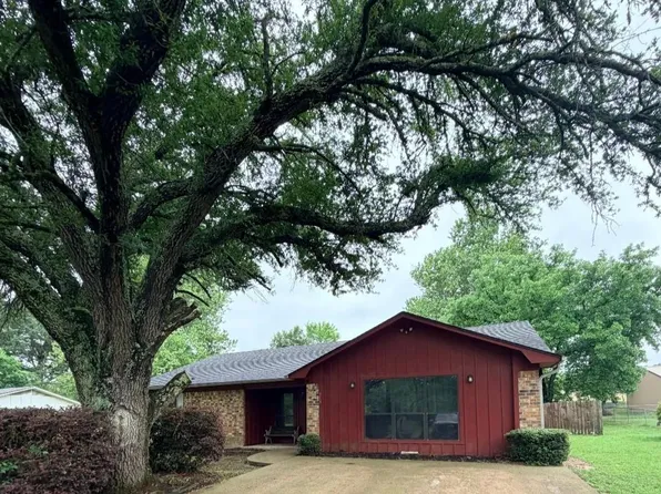 101 County Road 4111, Jacksonville, TX 75766
