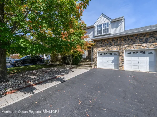 9 Kingfisher Court, Marlboro, NJ 07746