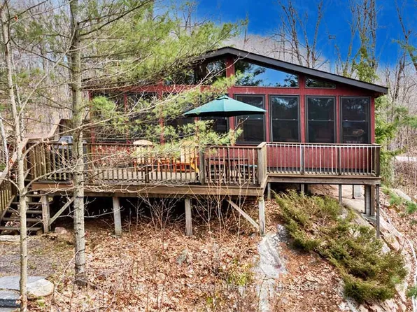 391 Salmon Lake Rd, Seguin, ON P2A 0B2
