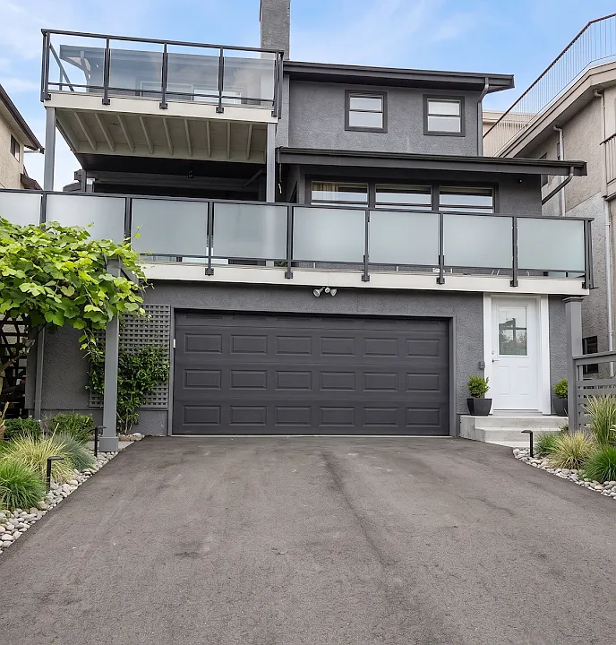 1628 Nanaimo St #7