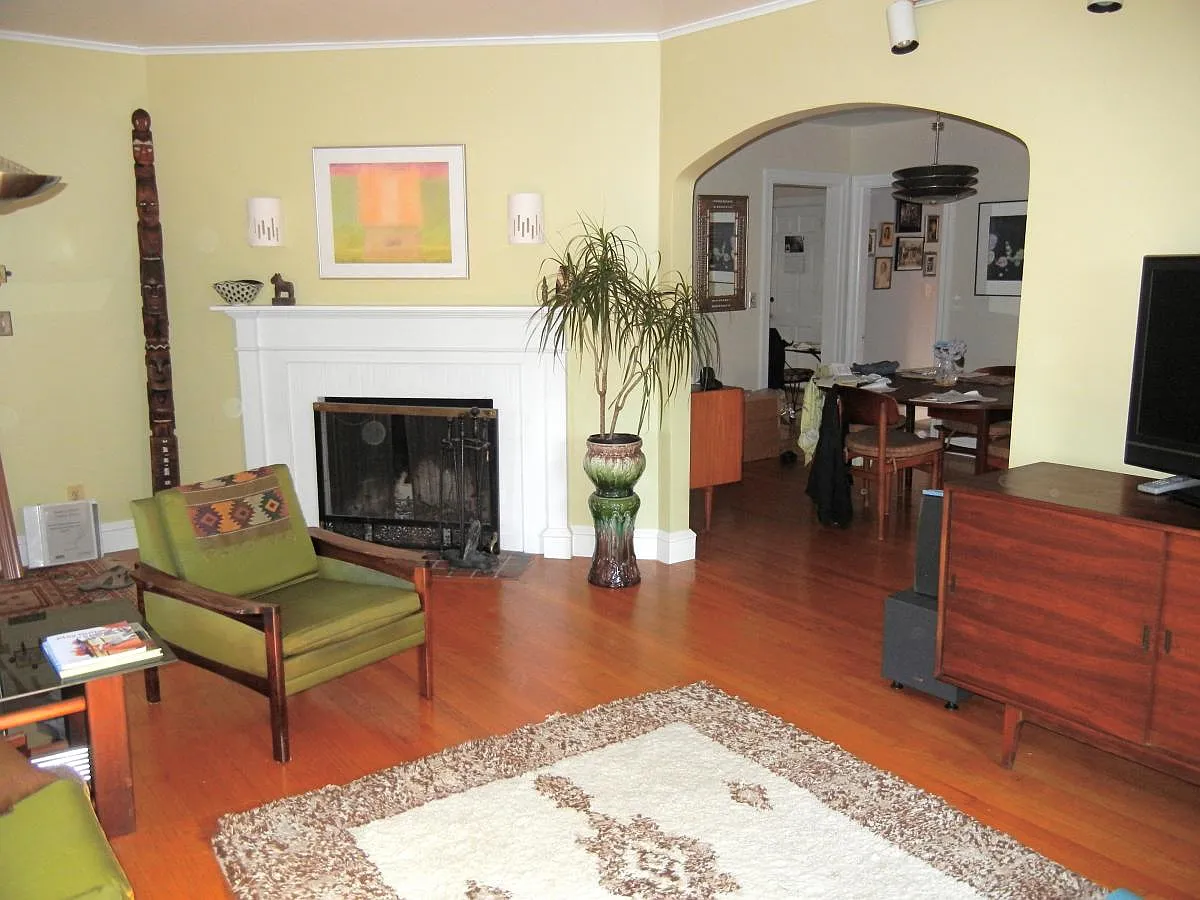 266 Waterman Street — Photo 2