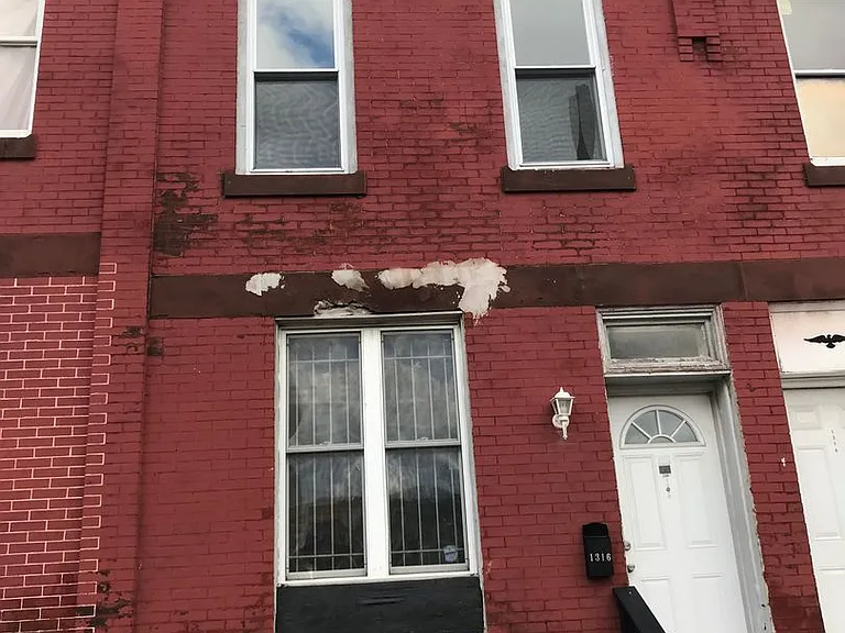 1316 S May St — Photo 1