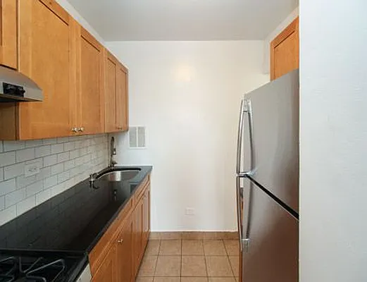 Rented by SW Queens Mezzanine | media 6