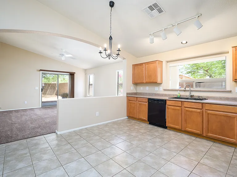 Kitchen/family room