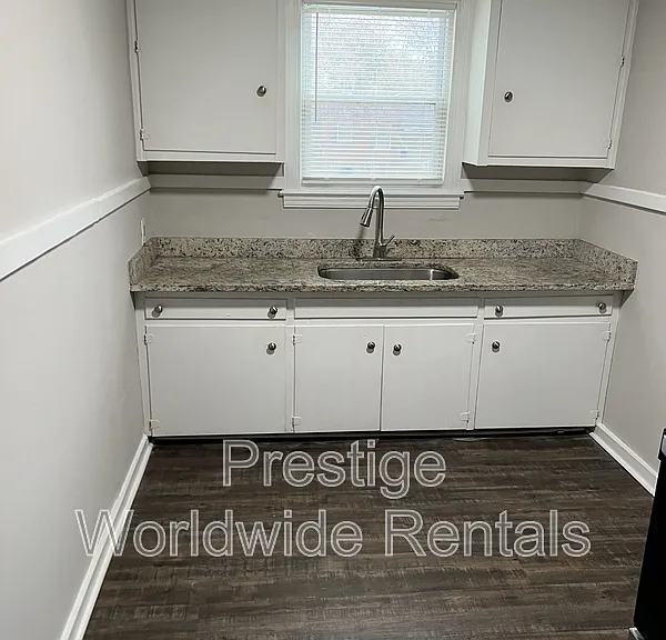3028 Meade St — Photo 5