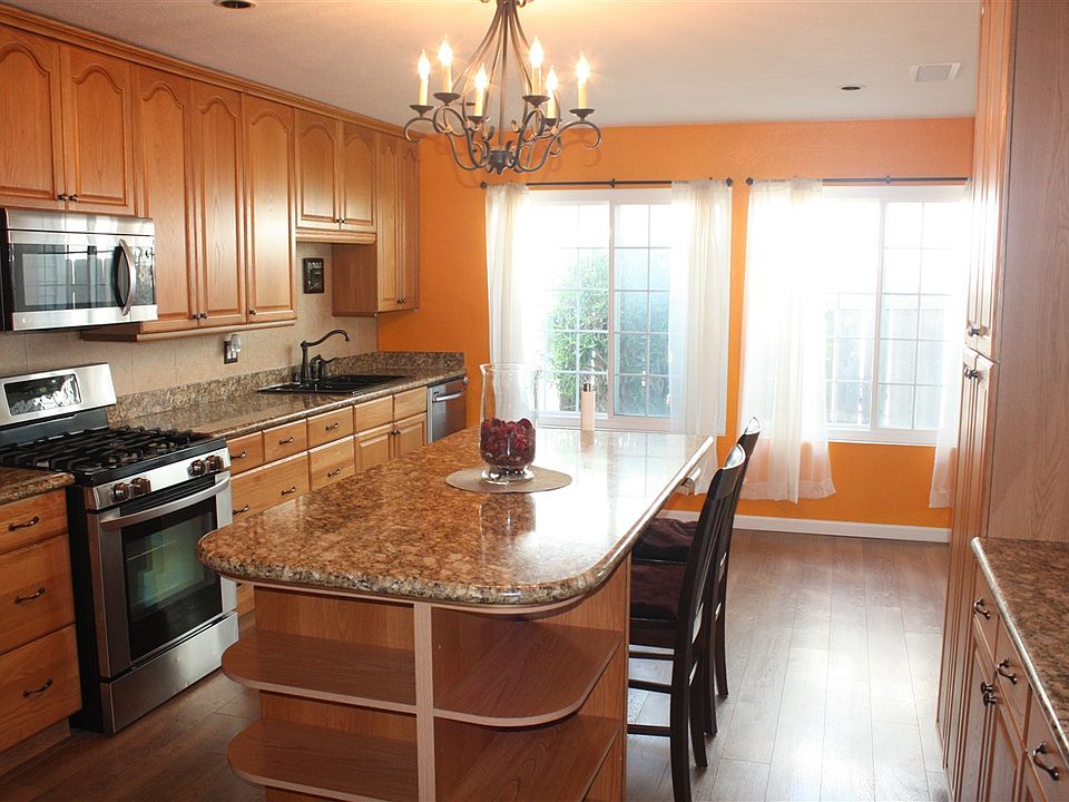 1st image of 8937 Gold Coast Dr
