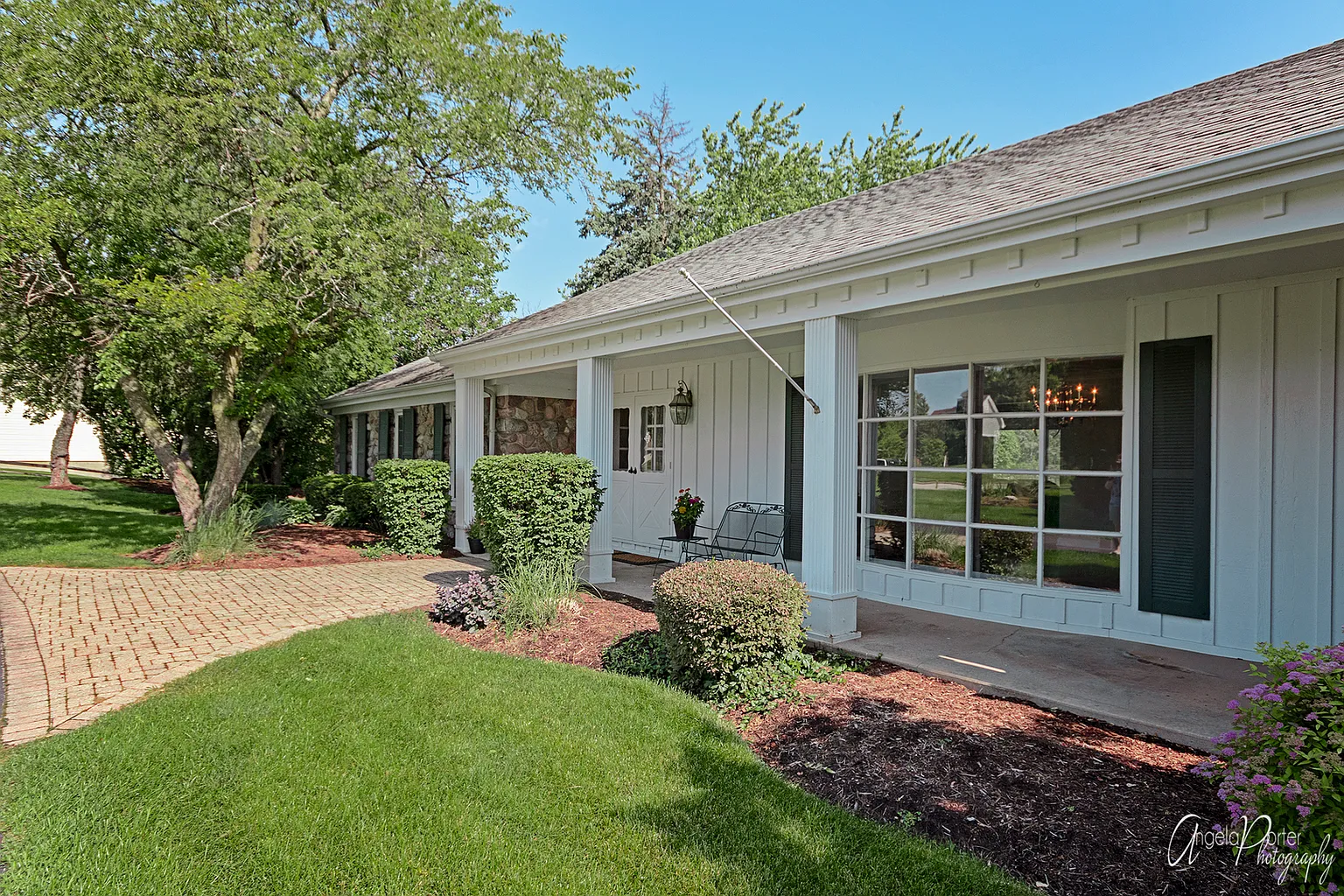 1230 Baldwin Ln photo 1