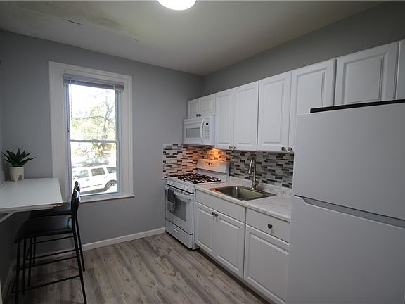 5th image of 2366 Spencerport Rd