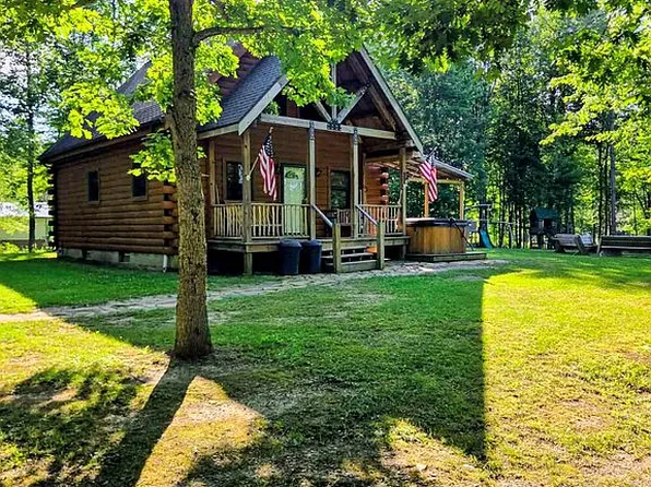 6900 McKee Rd, Girard, PA 16417