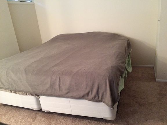 master bedroom fits king bed