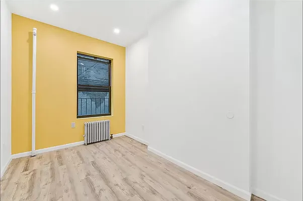 Rented by R New York | media 13