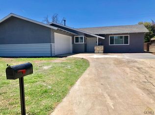 3213 Candlewood Dr, Bakersfield, CA 93306