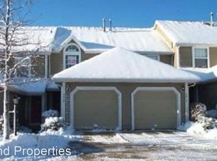 2416 Wrens Dr S, Stow, OH 44224