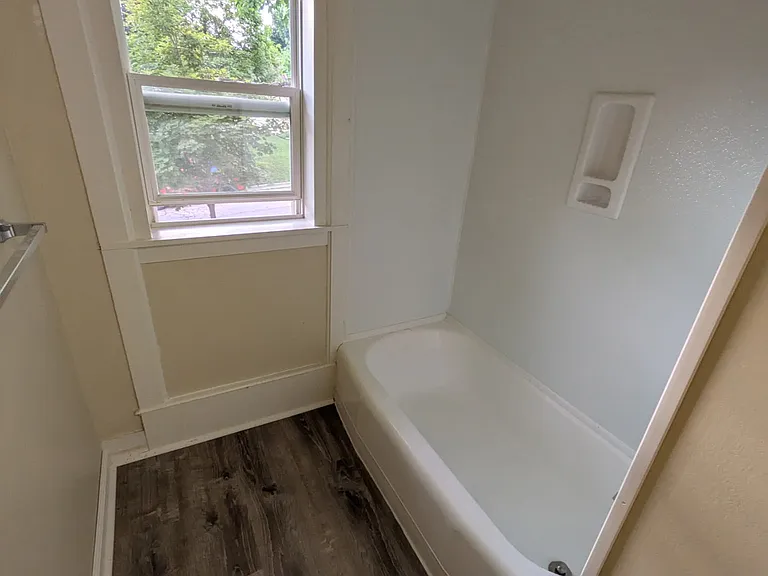 802 Petoskey St #2 — Photo 5
